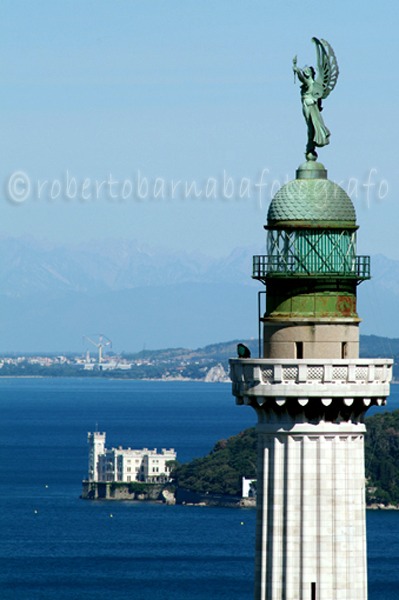 faro%20e%20miramare.jpg